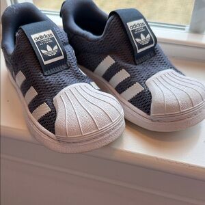 adidas Kids blue & White Slip-On Shell Toe Sneakers